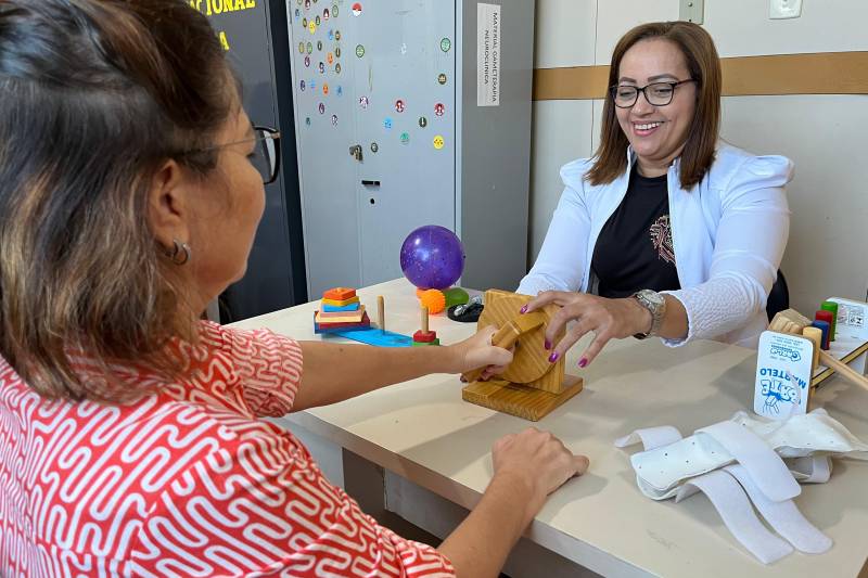 OPHIR LOYOLA OFERTA REABILITAÇÃO MOTORA E COGNITIVA PARA PACIENTES COM ELA