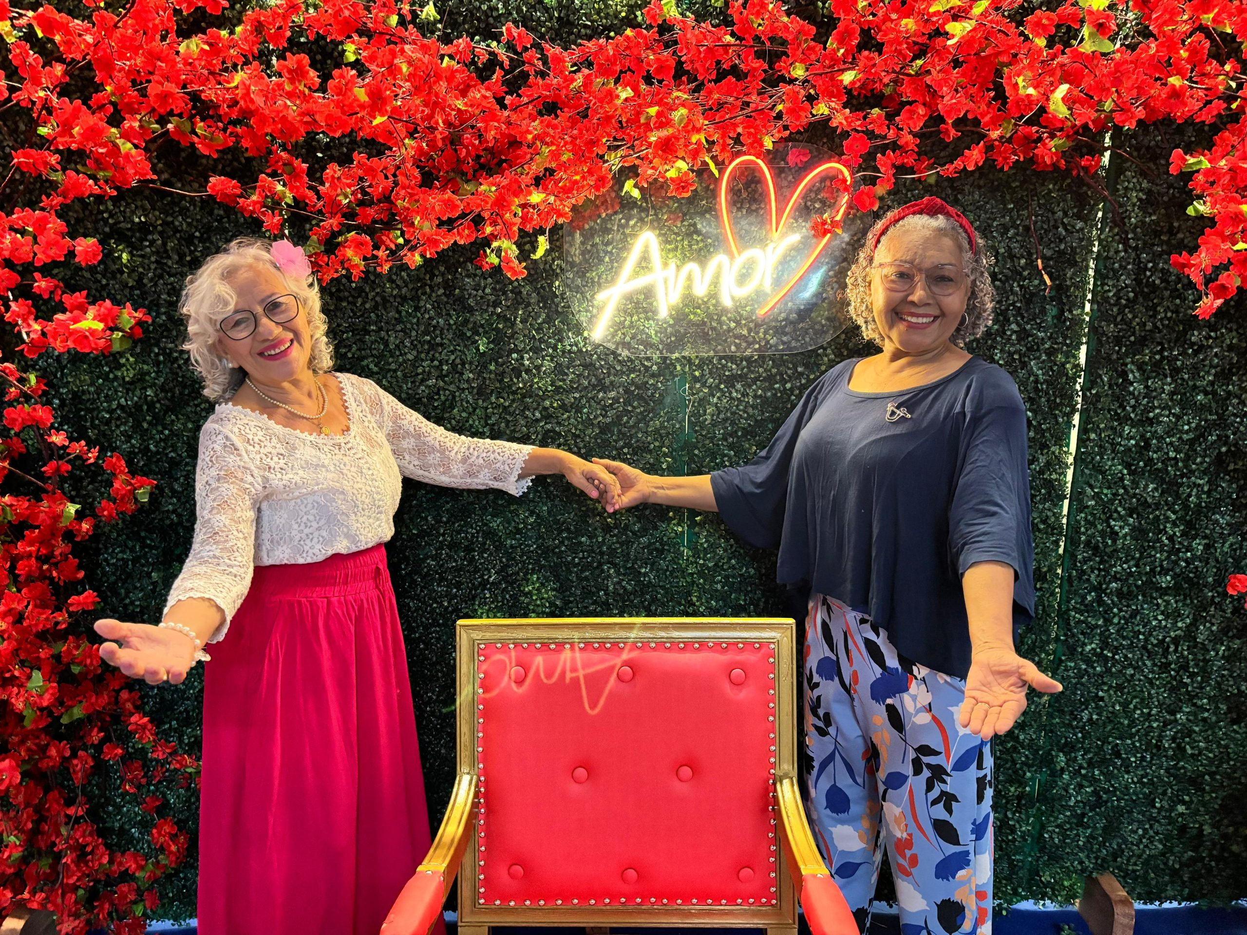 Ophir Loyola celebra Dia das Mães com fé, cuidado e homenagens